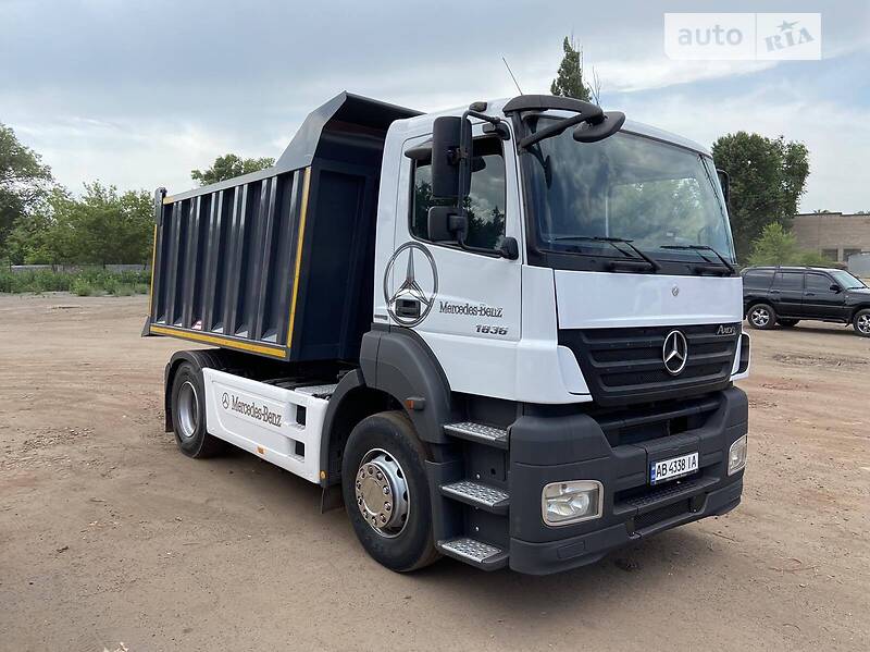 Самосвал Mercedes-Benz Axor 2009 в Гадяче фото Самосвал Mercedes-Benz Axor 2009 в Гадяче