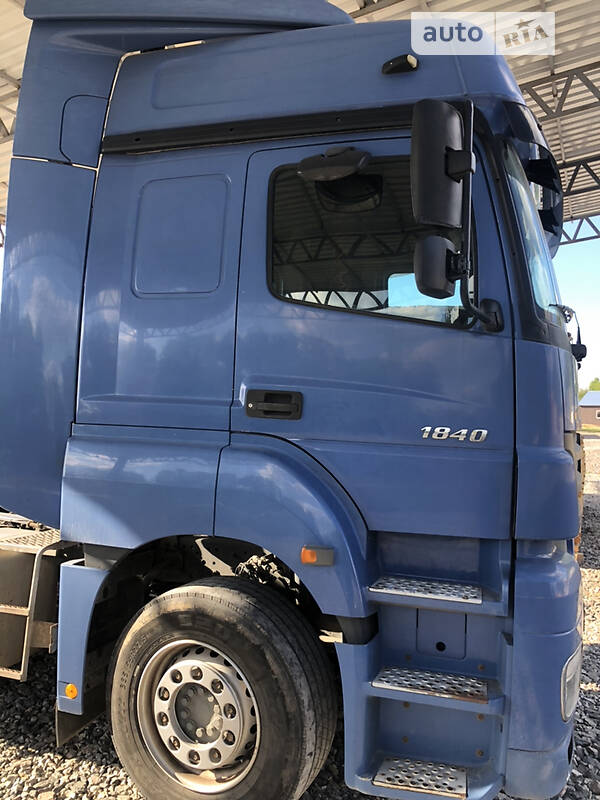 Тягач Mercedes-Benz Axor 2008 в Києві