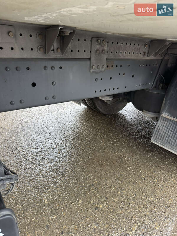 Рефрижератор Mercedes-Benz Axor 2010 в Львове