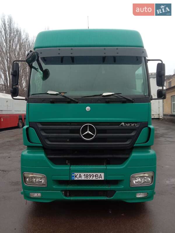 Тягач Mercedes-Benz Axor 2010 в 