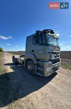 Тягач Mercedes-Benz Axor 2011 в 