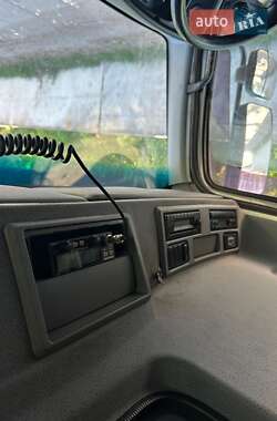 Тягач Mercedes-Benz Axor 2011 в 
