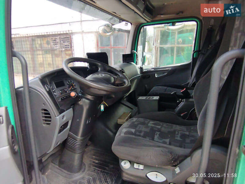 Сміттєвоз Mercedes-Benz Axor 2008 в Києві