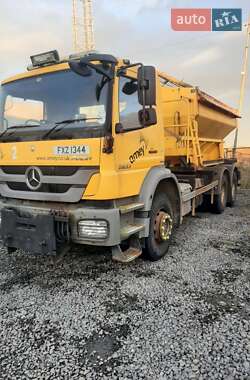 Пескоразбрасывающая машина Mercedes-Benz Axor 2012 в 