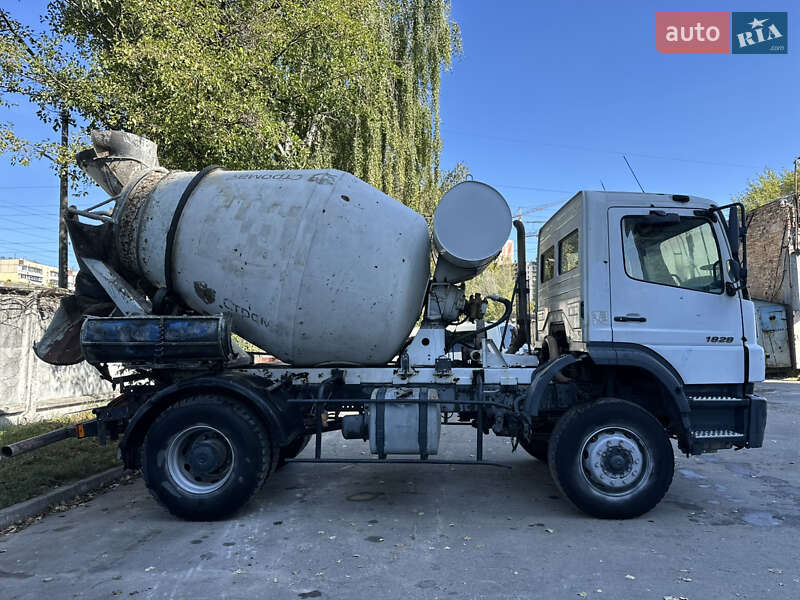 Бетономешалка (Миксер) Mercedes-Benz Axor 2005 в Киеве фото 5 Бетономешалка (Миксер) Mercedes-Benz Axor 2005 в Киеве