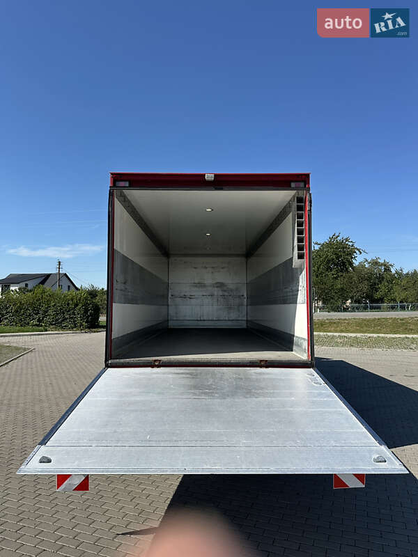 Вантажний фургон Mercedes-Benz Axor 2012 в Бучачі