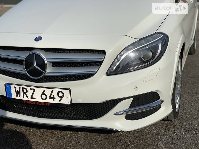 Mercedes-Benz B 200