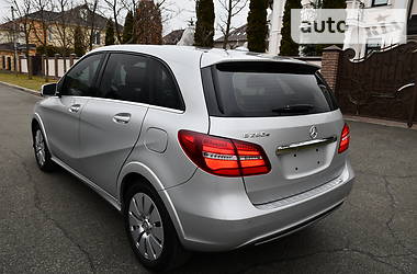 Універсал Mercedes-Benz B-Class 2016 в 