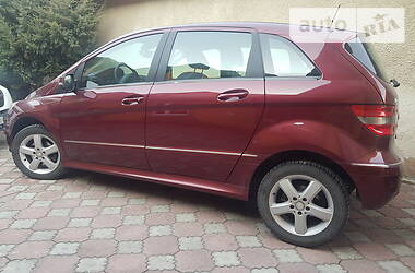 Мінівен Mercedes-Benz B-Class 2009 в 