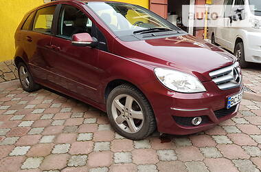 Мінівен Mercedes-Benz B-Class 2009 в 