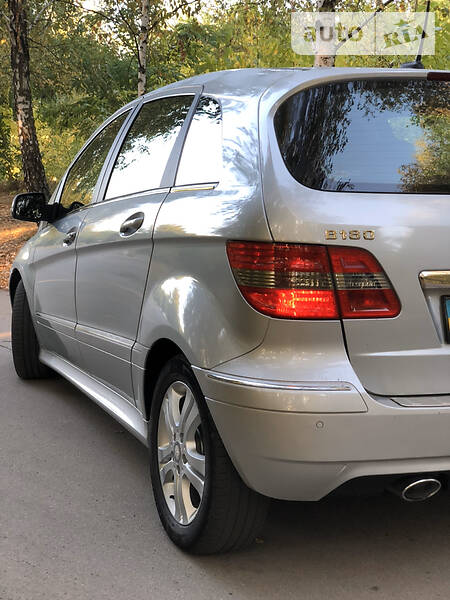 Хетчбек Mercedes-Benz B-Class 2010 в Лубнах фото 23 Хетчбек Mercedes-Benz B-Class 2010 в Лубнах