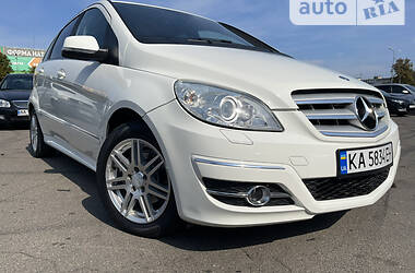 Хэтчбек Mercedes-Benz B-Class 2009 в Киеве