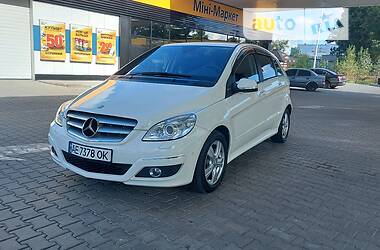 Хэтчбек Mercedes-Benz B-Class 2010 в Днепре