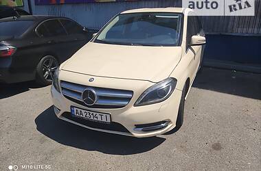 Хэтчбек Mercedes-Benz B-Class 2014 в Киеве