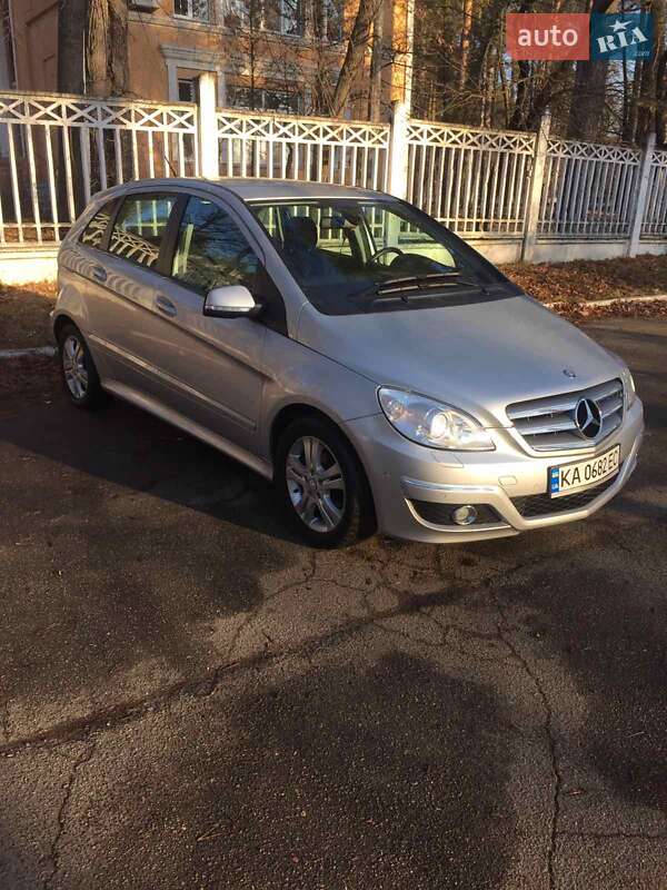 Хетчбек Mercedes-Benz B-Class 2010 в Києві