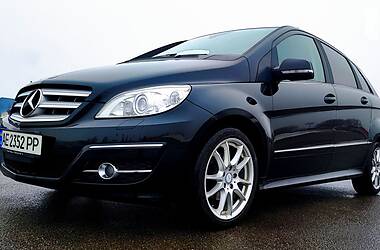 Хетчбек Mercedes-Benz B-Class 2010 в Дніпрі