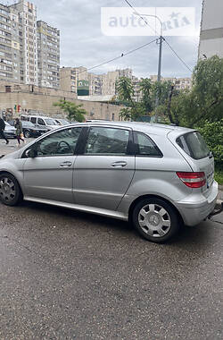 Седан Mercedes-Benz B-Class 2005 в Киеве