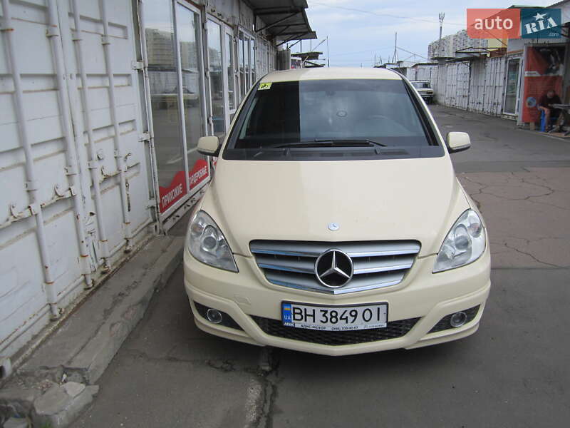 Хэтчбек Mercedes-Benz B-Class 2010 в Одессе