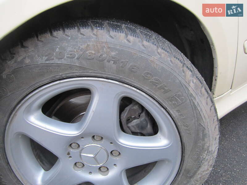 Хэтчбек Mercedes-Benz B-Class 2010 в Одессе