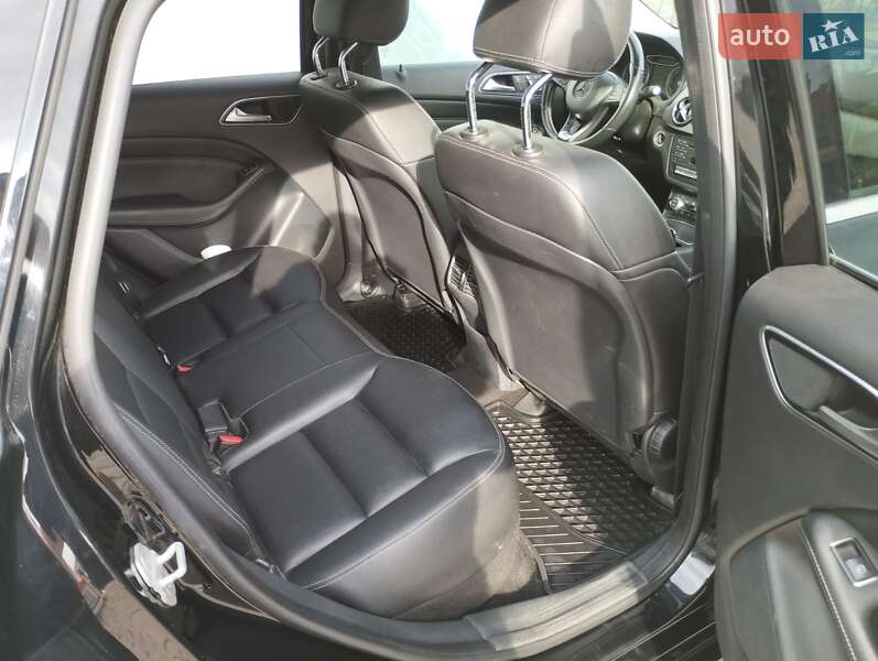 Хэтчбек Mercedes-Benz B-Class 2015 в Черновцах фото 6 Хэтчбек Mercedes-Benz B-Class 2015 в Черновцах