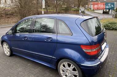 Хэтчбек Mercedes-Benz B-Class 2008 в 