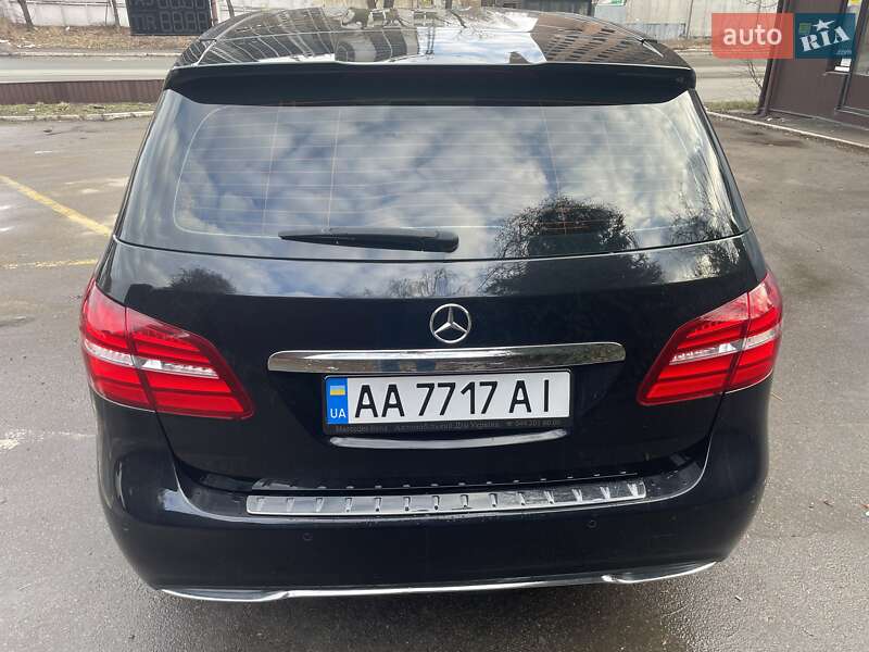 Хэтчбек Mercedes-Benz B-Class 2015 в Киеве