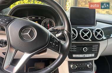 Хэтчбек Mercedes-Benz B-Class 2016 в 