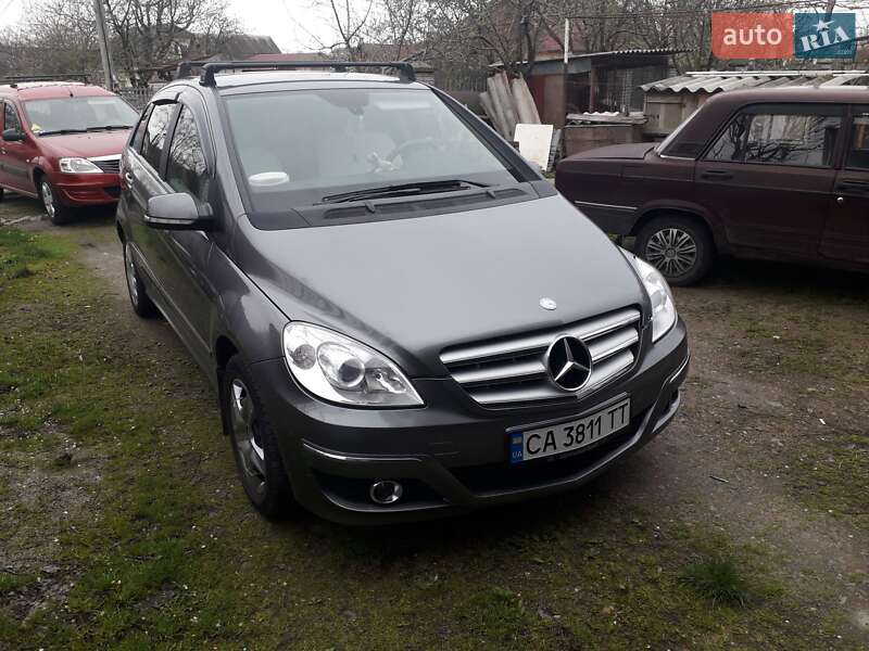 Хетчбек Mercedes-Benz B-Class 2011 в Каневі