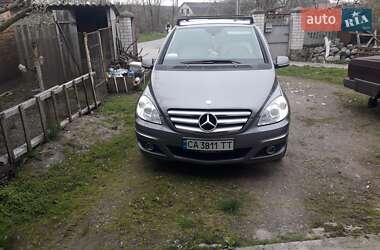 Хэтчбек Mercedes-Benz B-Class 2011 в 
