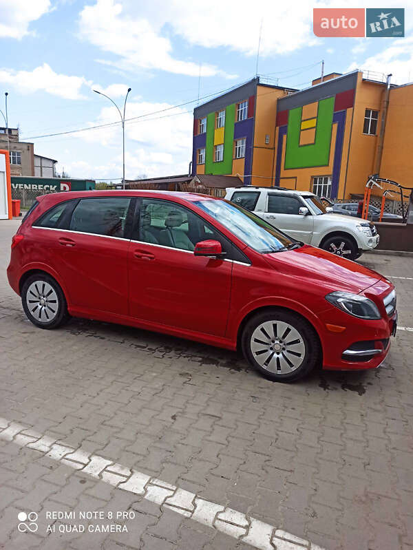 Хэтчбек Mercedes-Benz B-Class 2014 в Черновцах