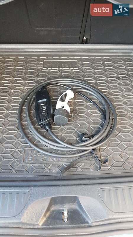 Хэтчбек Mercedes-Benz B-Class 2015 в Полтаве