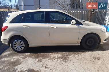 Хетчбек Mercedes-Benz B-Class 2014 в 