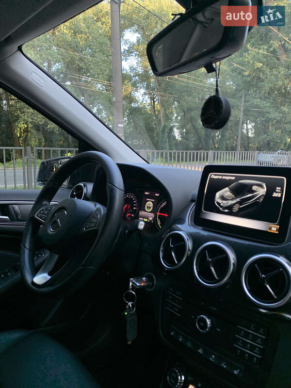 Хэтчбек Mercedes-Benz B-Class 2016 в Черновцах