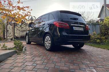 Хэтчбек Mercedes-Benz B-Class 2014 в 