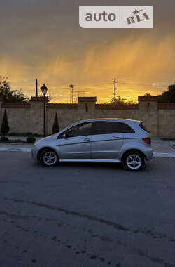 Хэтчбек Mercedes-Benz B-Class 2006 в 