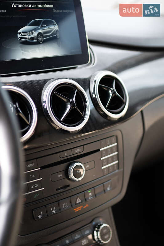 Хэтчбек Mercedes-Benz B-Class 2017 в Луцке