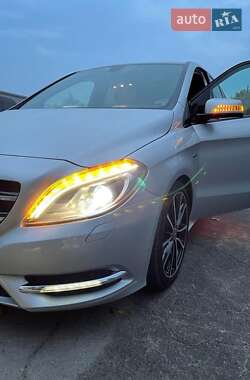 Хэтчбек Mercedes-Benz B-Class 2012 в Днепре