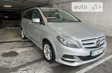 Хетчбек Mercedes-Benz B-Class 2016 в 