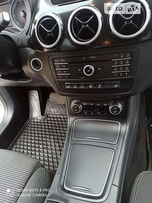 Хетчбек Mercedes-Benz B-Class 2016 в Дніпрі фото 16 Хетчбек Mercedes-Benz B-Class 2016 в Дніпрі