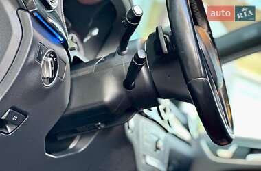 Хэтчбек Mercedes-Benz B-Class 2015 в 