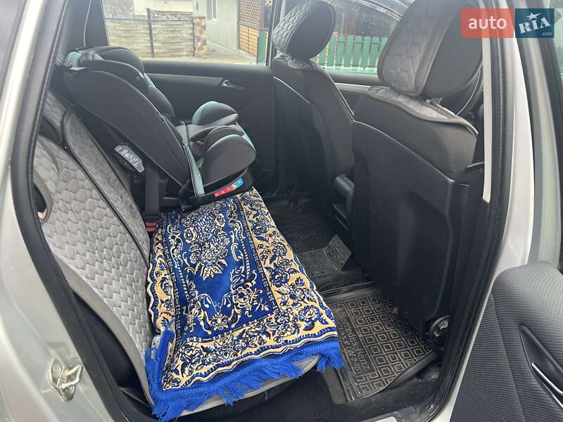 Хетчбек Mercedes-Benz B-Class 2009 в Чемерівцях