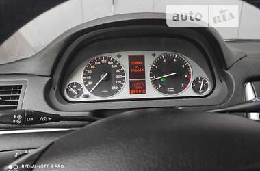 Хетчбек Mercedes-Benz B-Class 2011 в 