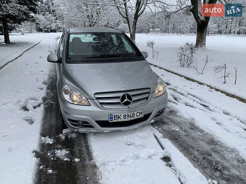 Хэтчбек Mercedes-Benz B-Class 2008 в 