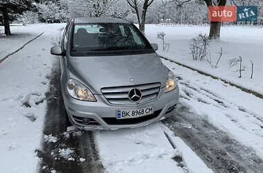 Хэтчбек Mercedes-Benz B-Class 2008 в 