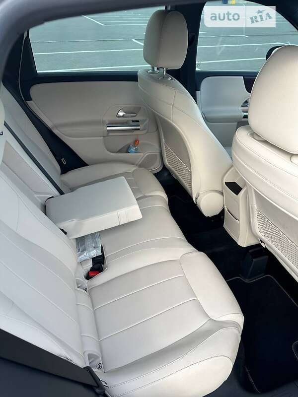 Хэтчбек Mercedes-Benz B-Class 2019 в Полтаве фото 11 Хэтчбек Mercedes-Benz B-Class 2019 в Полтаве