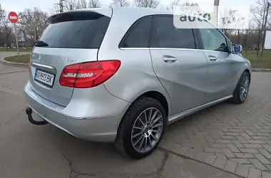 Mercedes-Benz B-Class 2013