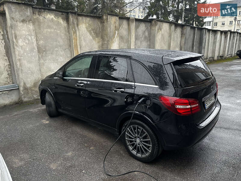 Хэтчбек Mercedes-Benz B-Class 2015 в Тернополе