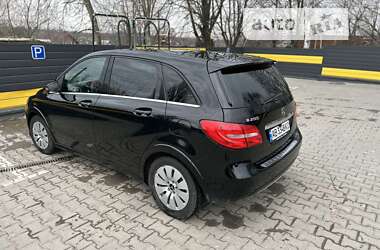 Хэтчбек Mercedes-Benz B-Class 2014 в Киеве