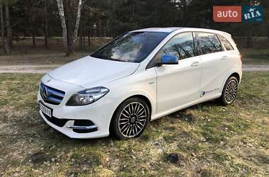 Хэтчбек Mercedes-Benz B-Class 2017 в Камне-Каширском