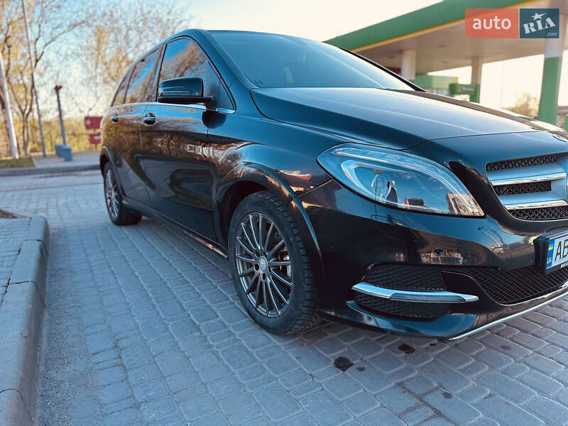 Хетчбек Mercedes-Benz B-Class 2015 в Вінниці
